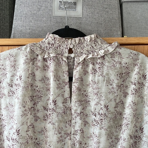 NWOT perfectlyPriscilla boutique sz 22/24 Give Me A Sign Floral Top - Light Sage - Picture 6 of 8